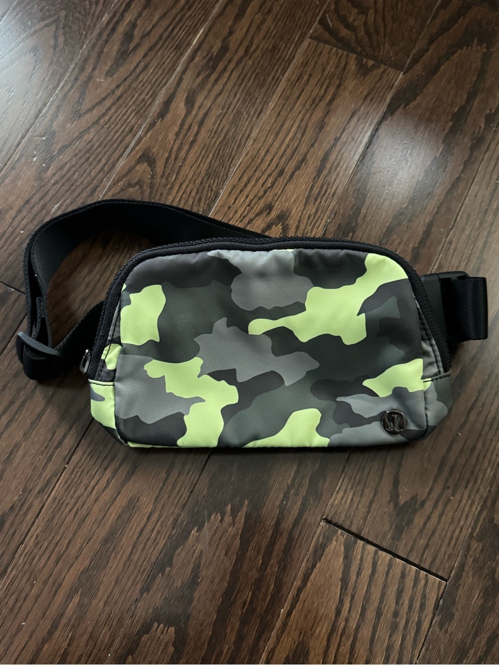 Lululemon Green and Grey Camo Belt Bag